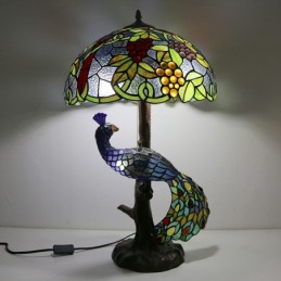 Tiffany Style Table Lamp...